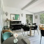 Отель Paradis 3*