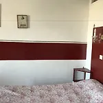 Отель Paradis Борм-ле-Мимоза