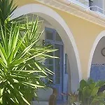 Отель Paradis