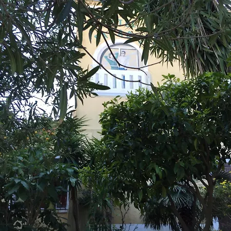 Paradis Hotel