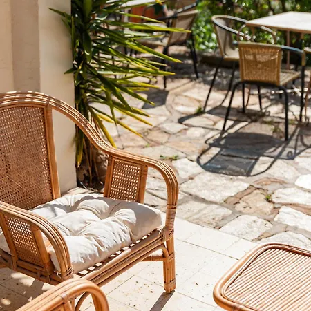 Paradis Hotel 3*