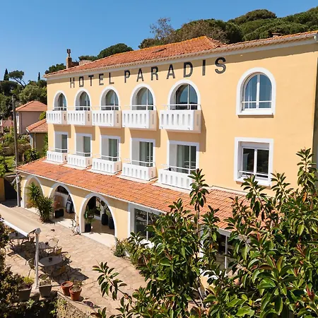 Paradis 3*