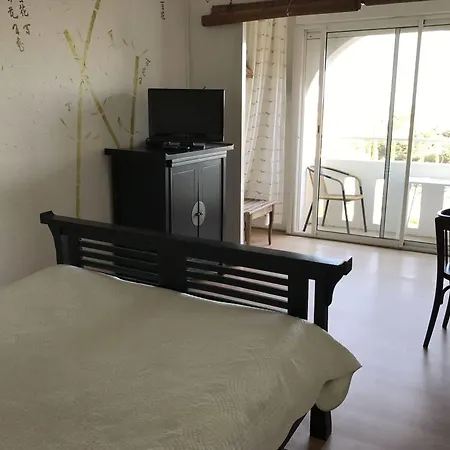 Paradis Hotel 2*
